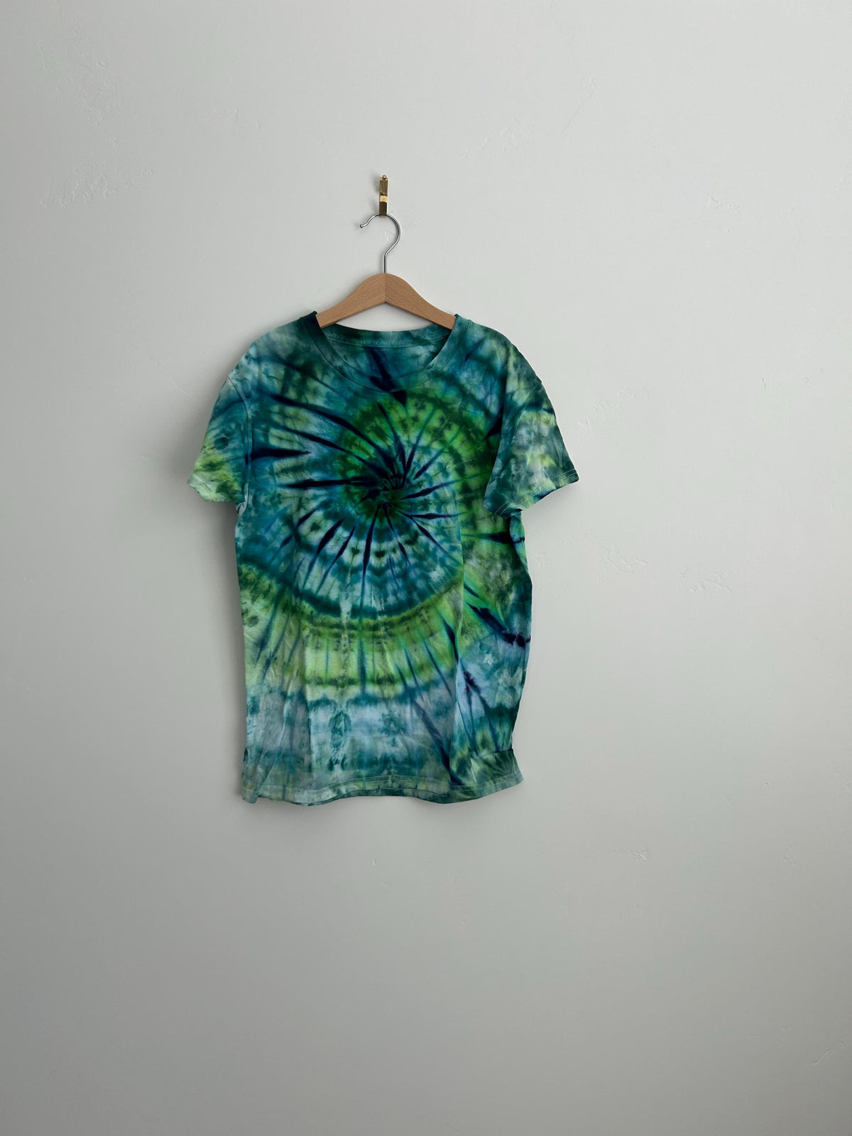 Youth Large Teal Green Navy Spiral Tie Dye Shirt - Hand Dyed