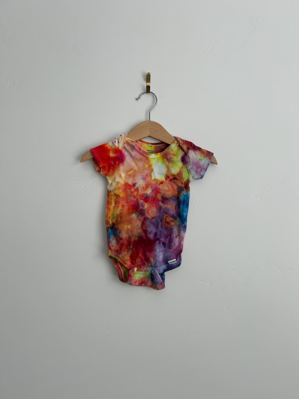 6-9M Baby Tie Dye Onesie - Rainbow Hand Dyed Bodysuit
