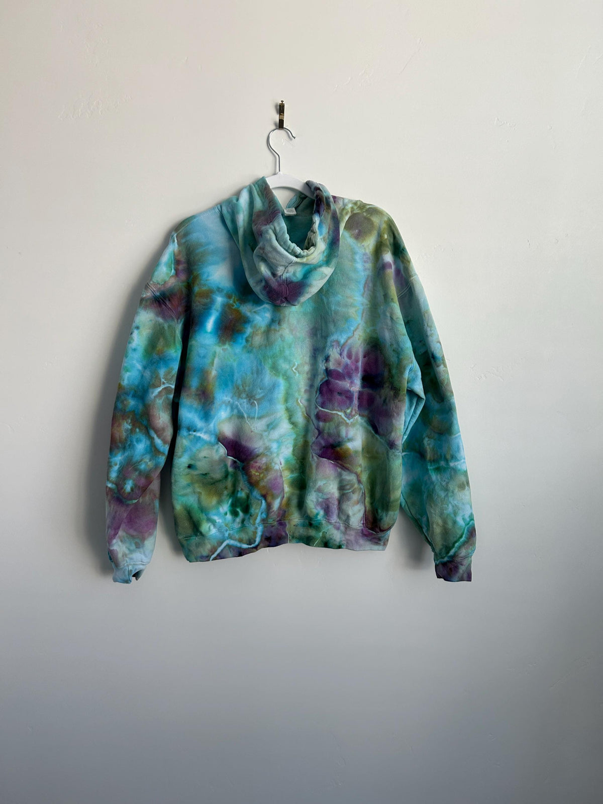 Ocean Mist Ice Dye Hoodie – Large | Hand Dyed Tultex 80/20 Cotton Blend