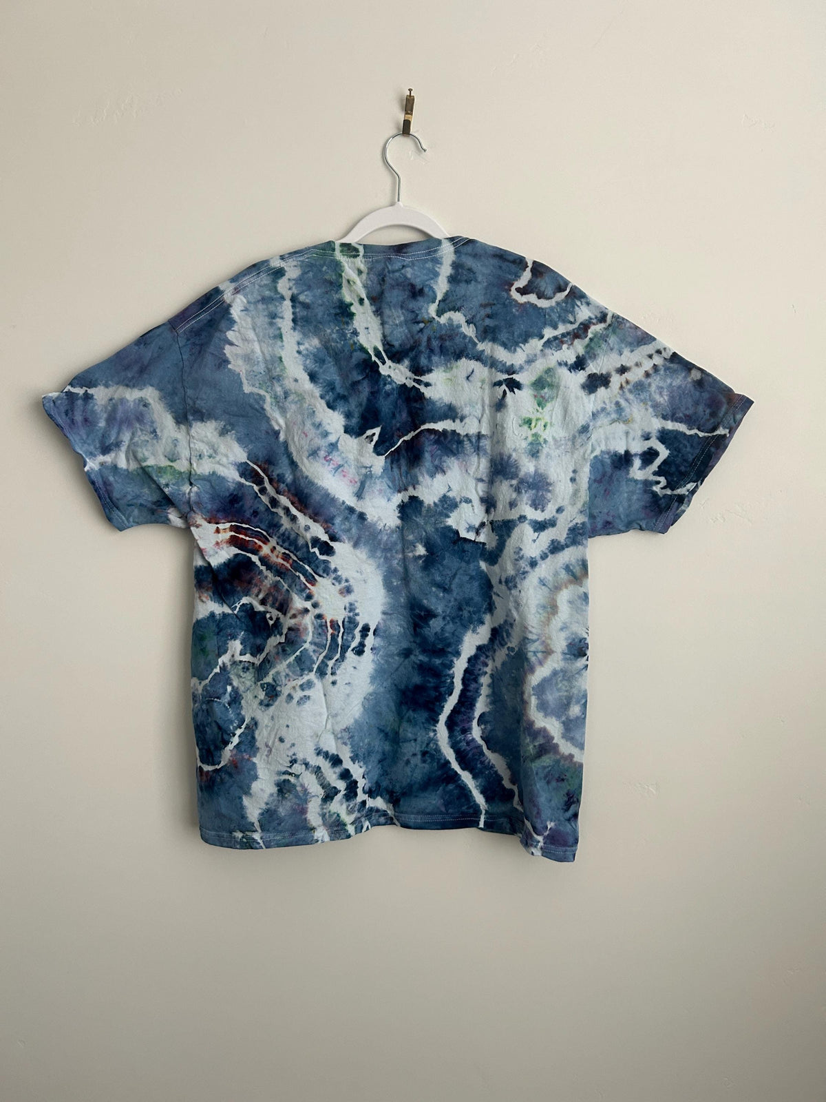 Hand-Dyed Blue Geode Tie-Dye Shirt – Unisex XL | Ice-Dye Tee in Navy, Indigo & Teal