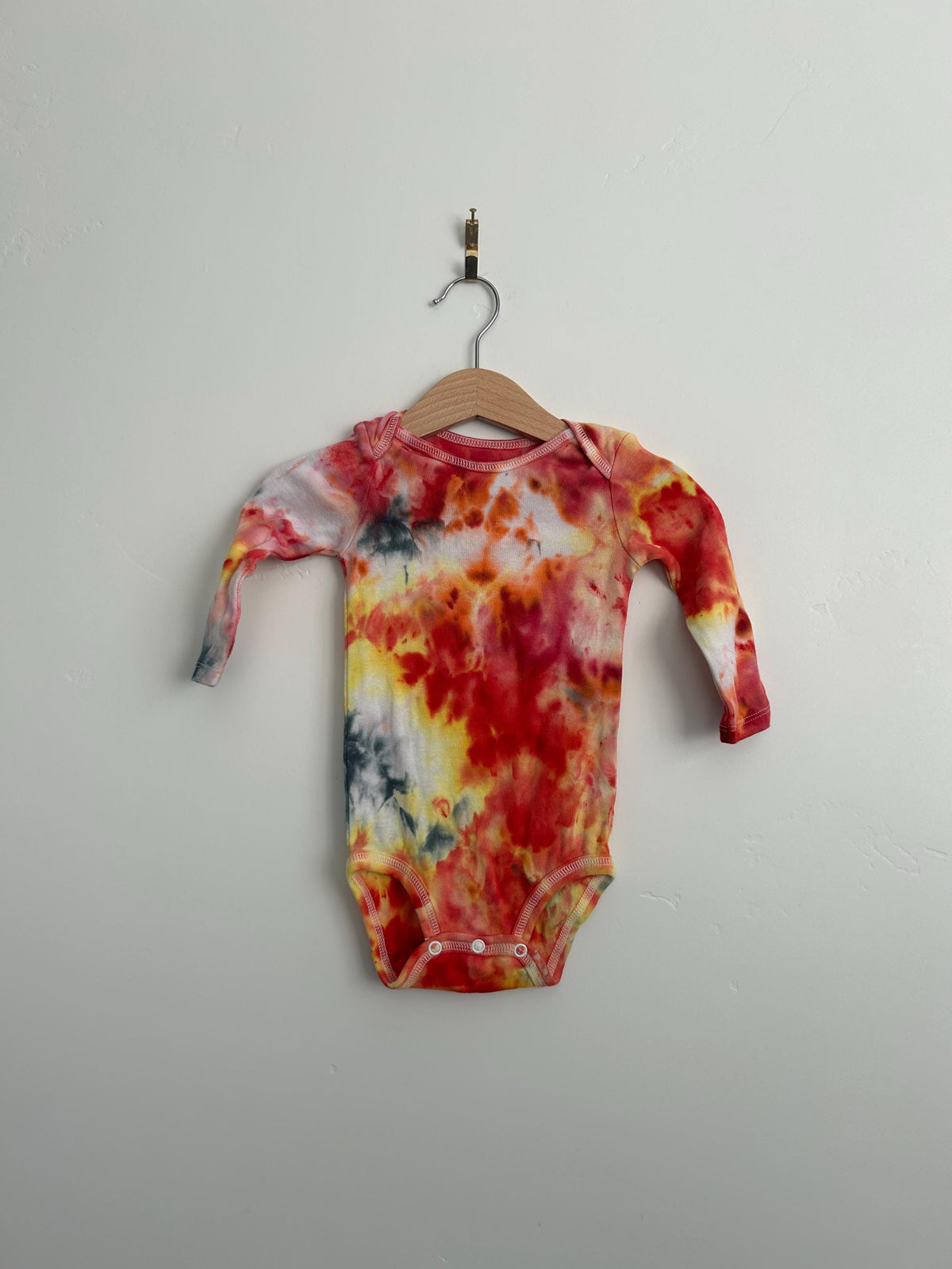 Hand-Dyed 9M Long-Sleeve Onesie – Warm Sunset Crush Palette
