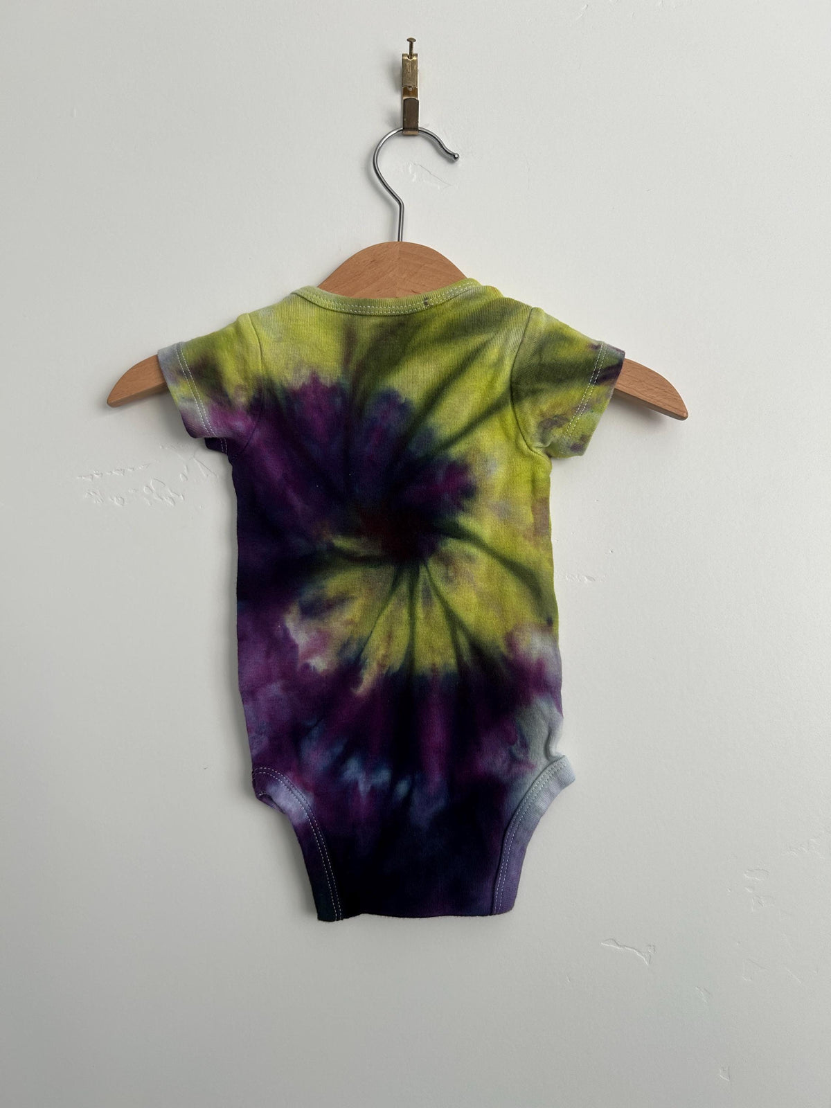 0–3M Tie Dye Baby Onesie – Handmade Spiral Tie Dye Bodysuit in Purple & Lime – Gerber Brand – One of a Kind
