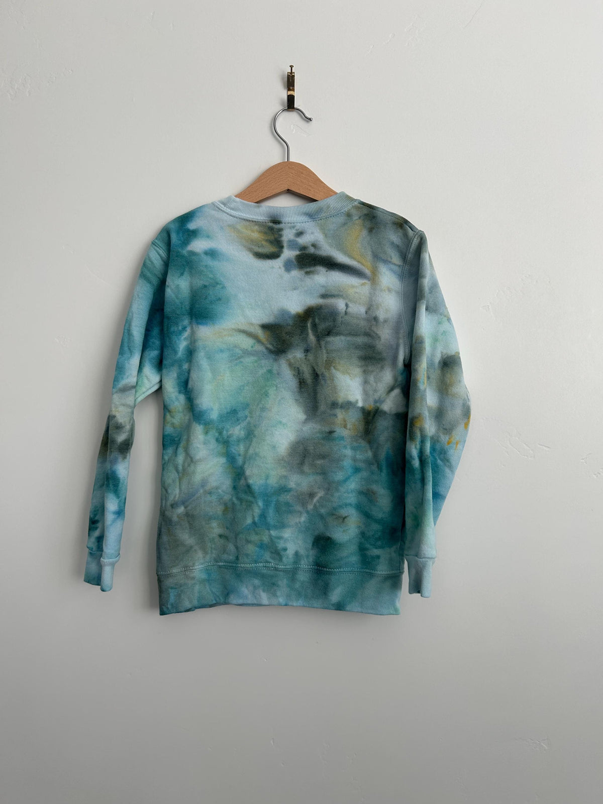 Youth Small Tie-Dye Sweatshirt – EcoSmart Hanes – Hand-Dyed Pastel Blues & Greens – 50/50 Cotton Blend