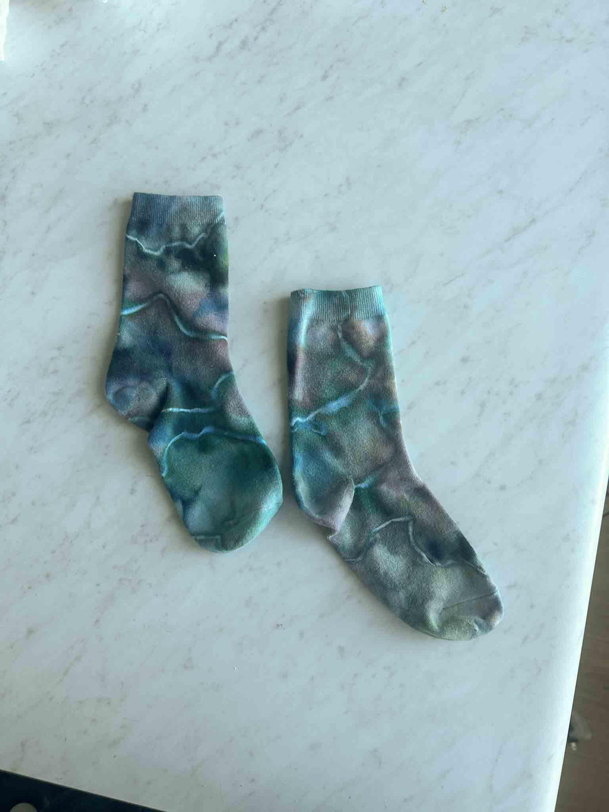 Kids Tie Dye Socks – Neutral Marble Ice Dye – Soft Crew Socks