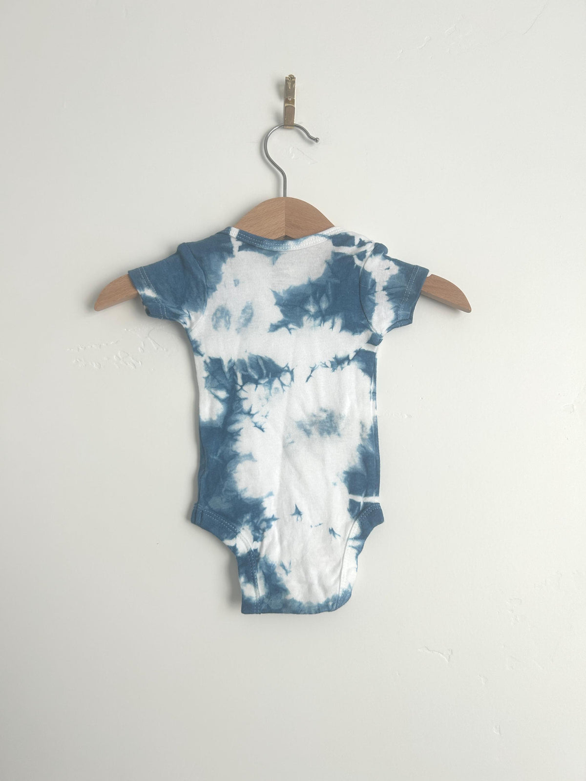 Newborn Baby Onesie – Indigo Shibori Tie Dye | Hand Dyed 100% Cotton | Natural Dye Gift for Baby
