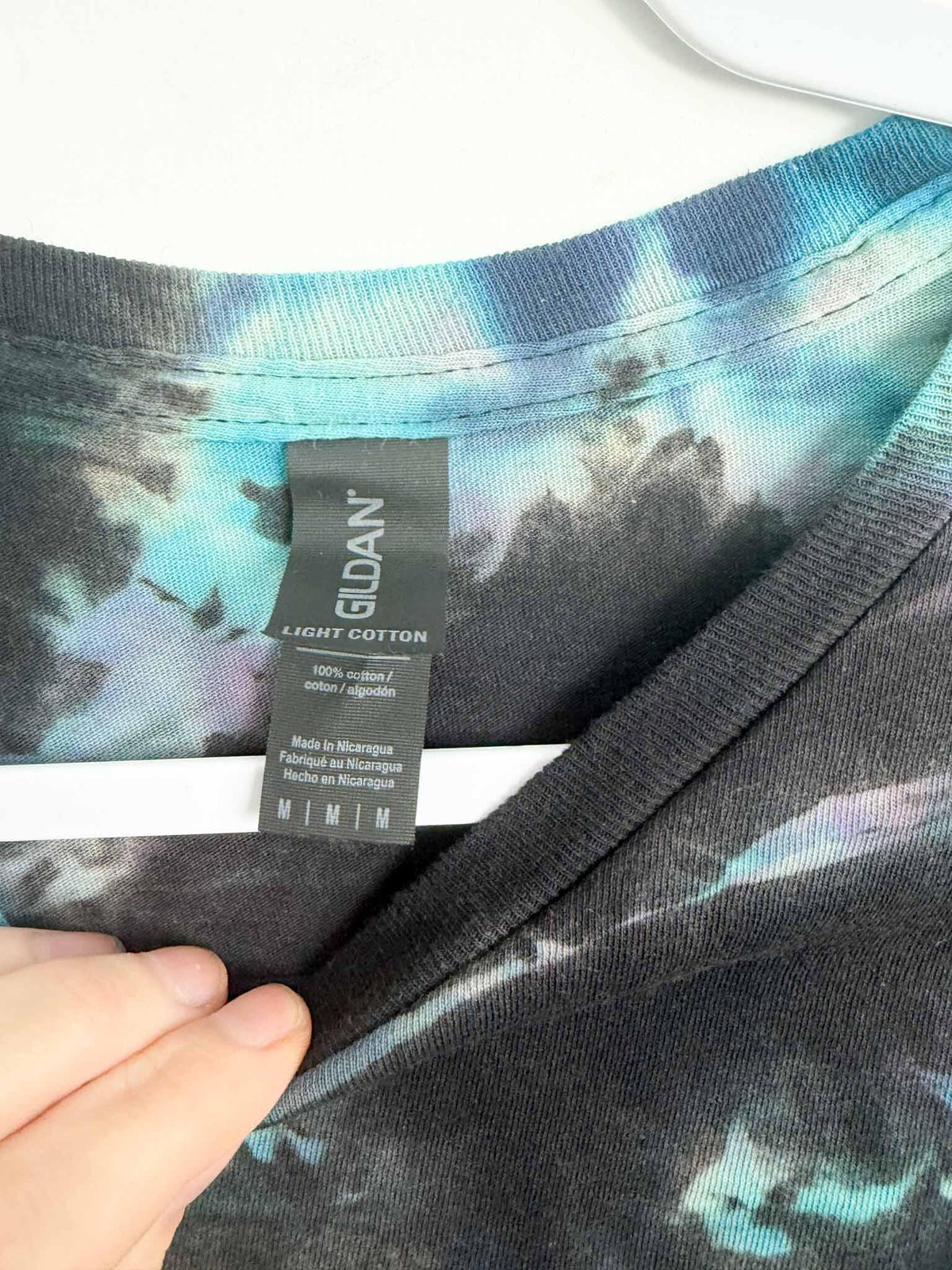 Medium Reverse Tie Dye T-Shirt, Blue Purple Teal on Black, Shibori Stripe Pattern, Gildan Light Cotton Bleach Dye Tee